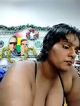 NWC4LYF online show from December 2024 01:44:02 PM