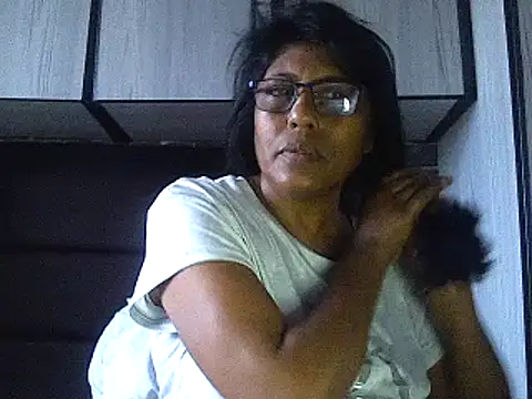 Snapshot of MsAttitude chatting on January 2025 08:22:01 AM MsAttitude online show from January 2025 08:22:01 AM