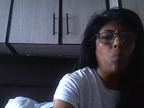 Snapshot of MsAttitude chatting on January 2025 08:54:01 AM MsAttitude online show from January 2025 08:54:01 AM