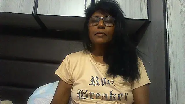 Snapshot of MsAttitude chatting on February 2025 12:03:02 PM MsAttitude online show from February 2025 12:03:02 PM