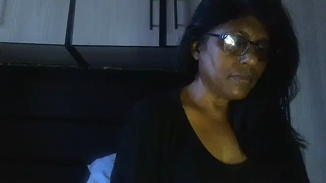 Snapshot of MsAttitude chatting on February 2025 07:39:02 AM MsAttitude online show from February 2025 07:39:02 AM