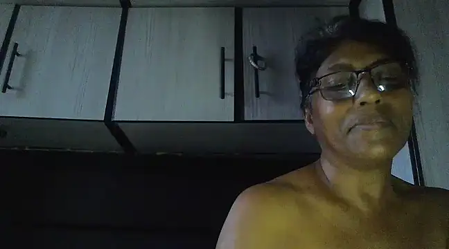 Snapshot of MsAttitude chatting on February 2025 07:39:02 AM MsAttitude online show from February 2025 07:39:02 AM