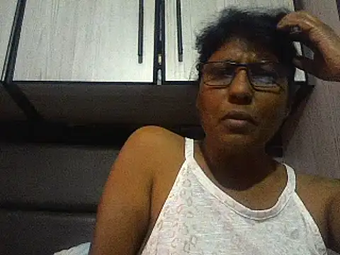 Snapshot of MsAttitude chatting on February 2025 07:00:01 AM MsAttitude online show from February 2025 07:00:01 AM