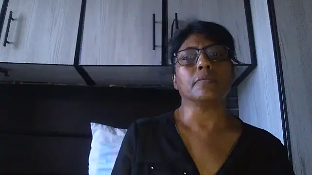 Snapshot of MsAttitude chatting on March 2025 09:40:02 AM MsAttitude online show from March 2025 09:40:02 AM