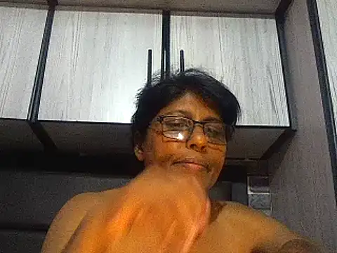 Snapshot of MsAttitude chatting on March 2025 12:32:02 PM MsAttitude online show from March 2025 12:32:02 PM