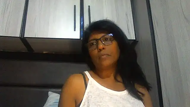 Snapshot of MsAttitude chatting on March 2025 04:56:02 PM MsAttitude online show from March 2025 04:56:02 PM