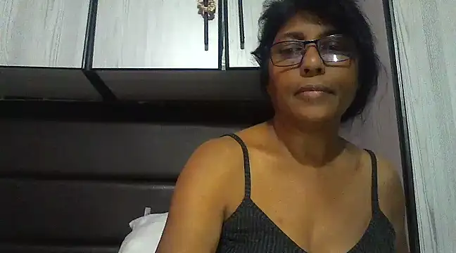 Snapshot of MsAttitude chatting on March 2025 09:38:02 AM MsAttitude online show from March 2025 09:38:02 AM