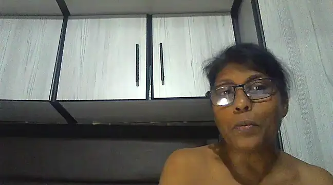 Snapshot of MsAttitude chatting on March 2025 05:06:01 PM MsAttitude online show from March 2025 05:06:01 PM