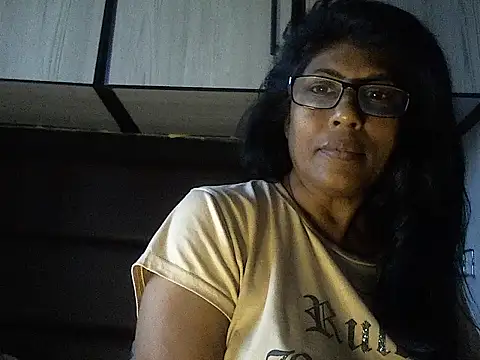 Snapshot of MsAttitude chatting on September 2025 07:09:02 AM MsAttitude online show from September 2025 07:09:02 AM