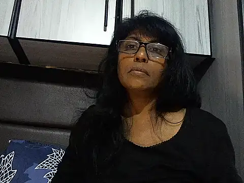 Snapshot of MsAttitude chatting on October 2025 02:38:01 PM MsAttitude online show from October 2025 02:38:01 PM