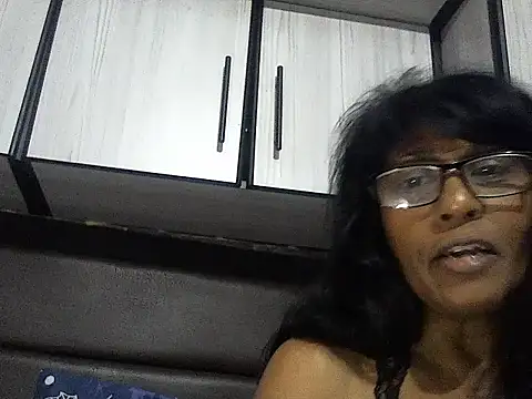 Snapshot of MsAttitude chatting on October 2025 06:58:02 AM MsAttitude online show from October 2025 06:58:02 AM