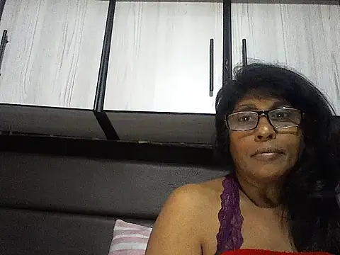 Snapshot of MsAttitude chatting on October 2025 06:59:01 AM MsAttitude online show from October 2025 06:59:01 AM