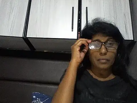 MsAttitude online show from November 2025 03:14:02 PM