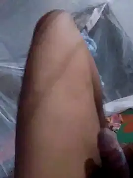 Longlund9 online show from October 2025 07:38:01 PM