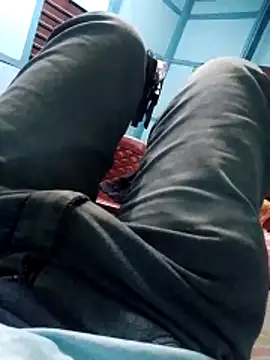 Longlund9 online show from December 2025 04:36:02 PM