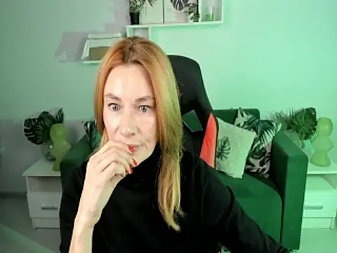 Snapshot of MistyBarnes chatting on December 2024 09:28:02 AM MistyBarnes online show from December 2024 09:28:02 AM