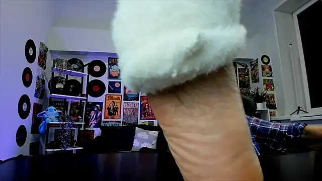 Snapshot of MistyBarnes chatting on December 2024 12:38:01 PM MistyBarnes online show from December 2024 12:38:01 PM