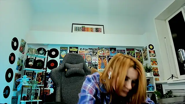 Snapshot of MistyBarnes chatting on December 2024 03:43:02 PM MistyBarnes online show from December 2024 03:43:02 PM