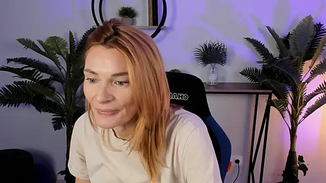 Snapshot of MistyBarnes chatting on December 2024 12:08:02 PM MistyBarnes online show from December 2024 12:08:02 PM