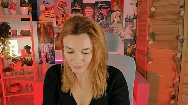 Snapshot of MistyBarnes chatting on December 2024 09:50:02 AM MistyBarnes online show from December 2024 09:50:02 AM