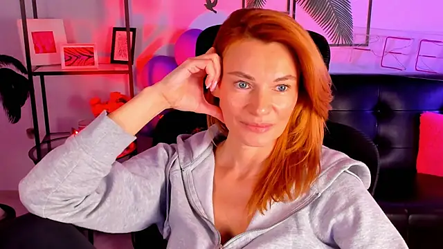 Snapshot of MistyBarnes chatting on January 2025 08:30:02 AM MistyBarnes online show from January 2025 08:30:02 AM