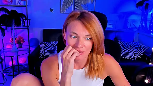 Snapshot of MistyBarnes chatting on February 2025 02:54:02 PM MistyBarnes online show from February 2025 02:54:02 PM