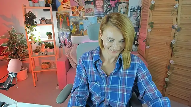 Snapshot of MistyBarnes chatting on February 2025 03:59:01 PM MistyBarnes online show from February 2025 03:59:01 PM