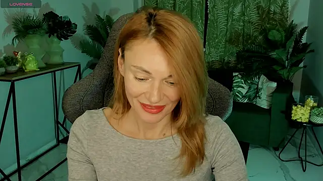 Snapshot of MistyBarnes chatting on November 2025 01:45:01 PM MistyBarnes online show from November 2025 01:45:01 PM