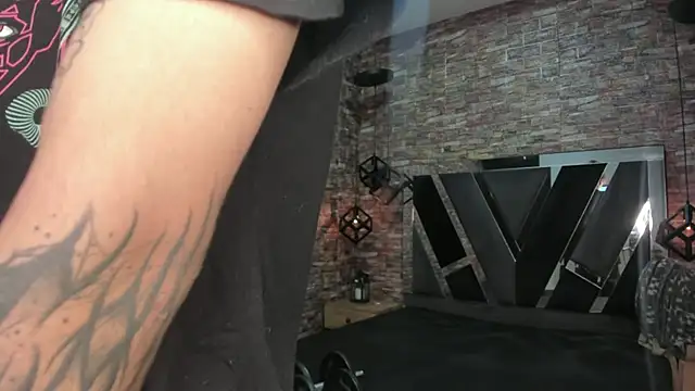 AcidMilo online show from September 2025 12:26:01 PM