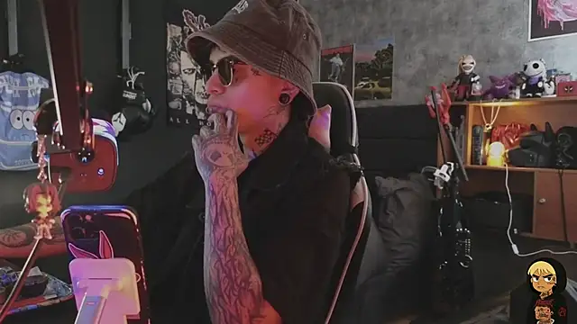 AcidMilo online show from January 2026 03:38:01 PM