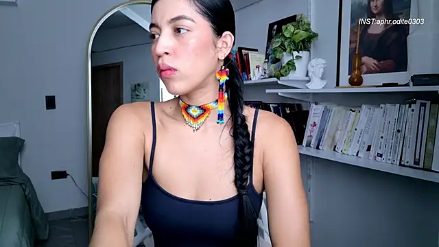 Snapshot of Nikol-JE chatting on April 2026 08:20:01 PM Nikol-JE online show from April 2026 08:20:01 PM