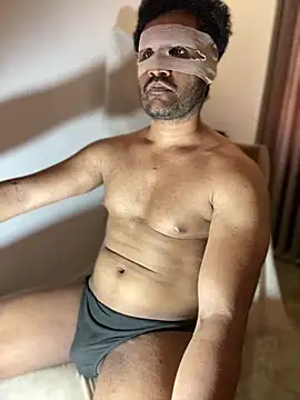 Snapshot of Lahirumadu2 chatting on April 2026 05:38:01 AM Lahirumadu2 online show from April 2026 05:38:01 AM