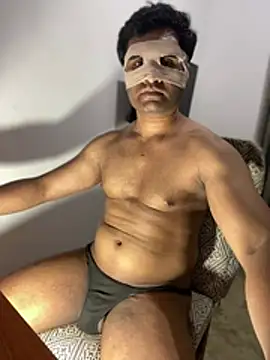 Snapshot of Lahirumadu2 chatting on April 2026 05:02:02 PM Lahirumadu2 online show from April 2026 05:02:02 PM