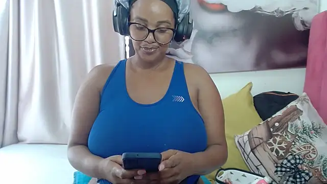 Snapshot of Charlie-Crawford chatting on March 2026 12:34:01 PM Charlie-Crawford online show from March 2026 12:34:01 PM