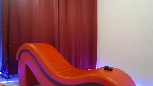 sophieandmarkls online show from November 2025 12:27:01 PM