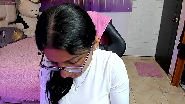 alma blue online show from March 2026 11:08:01 PM