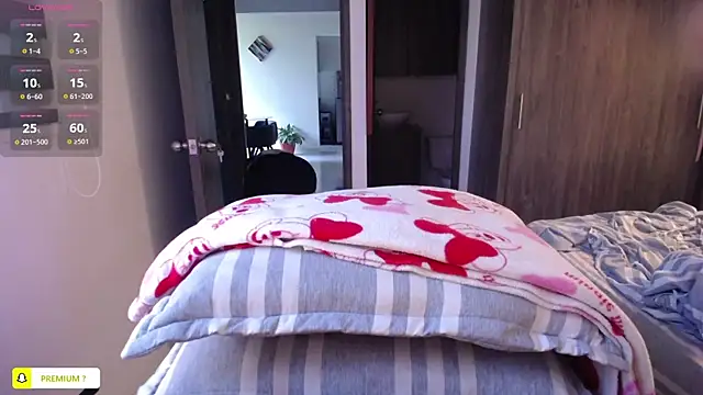 Snapshot of amyharlow_1 chatting on April 2026 11:56:01 AM amyharlow 1 online show from April 2026 11:56:01 AM