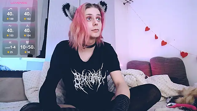 Snapshot of Littlepinkcat chatting on March 2026 04:32:01 PM Littlepinkcat online show from March 2026 04:32:01 PM