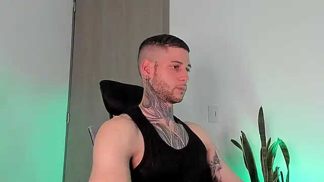  jamesleandros1 online show from February 2026 11:19:02 PM