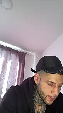 Snapshot of _jamesleandros1 chatting on March 2026 01:36:01 PM jamesleandros1 online show from March 2026 01:36:01 PM