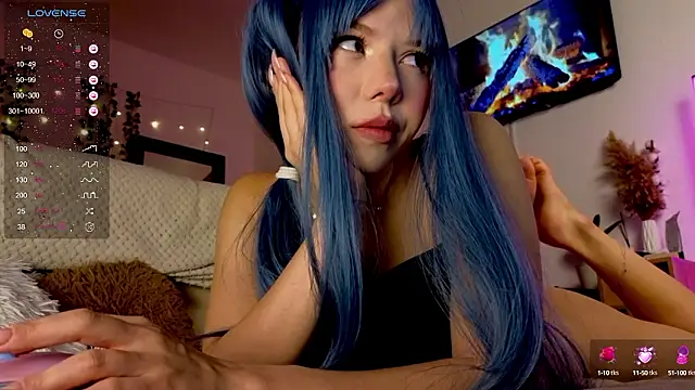 Snapshot of Juliette_Sunshine chatting on December 2024 01:25:01 AM Juliette Sunshine online show from December 2024 01:25:01 AM