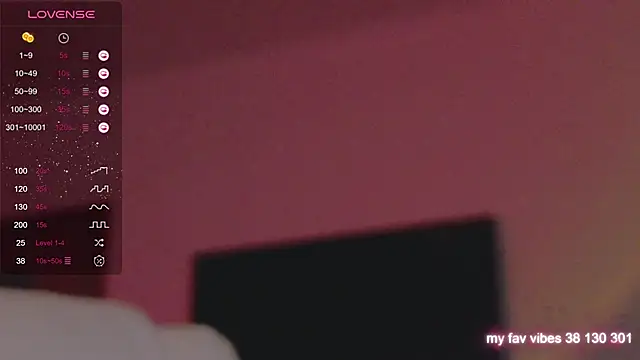 Snapshot of Juliette_Sunshine chatting on September 2025 10:11:01 PM Juliette Sunshine online show from September 2025 10:11:01 PM