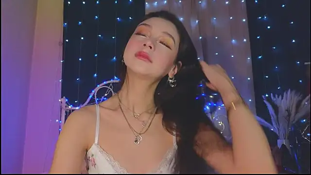 Snapshot of Funny_Bunny chatting on March 2025 11:42:01 PM Funny Bunny online show from March 2025 11:42:01 PM