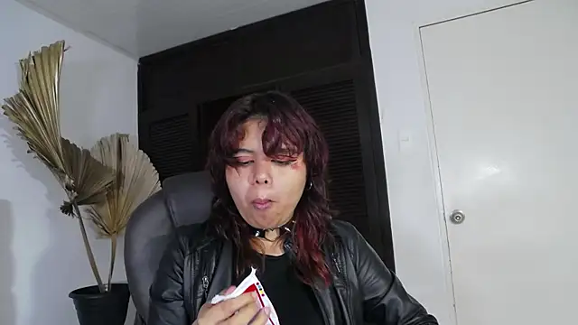 Snapshot of SabinaMerchetti chatting on April 2026 02:03:02 AM SabinaMerchetti online show from April 2026 02:03:02 AM
