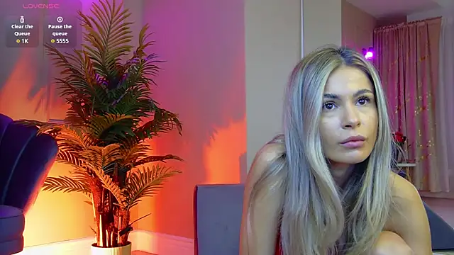 Avril Cyrus online show from November 2025 07:40:01 AM