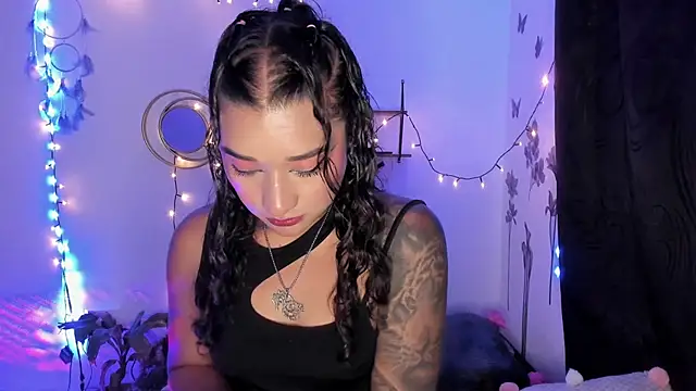 Eva Lee  online show from March 2025 07:20:02 AM