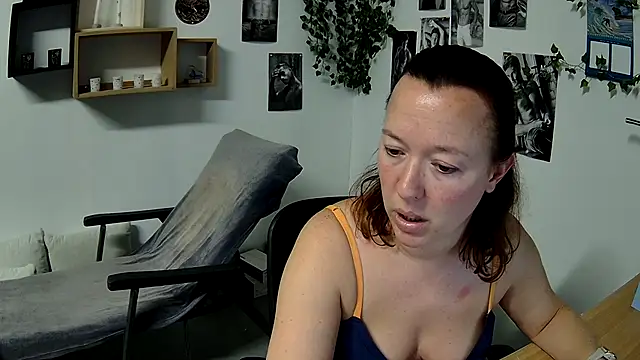 Snapshot of AnyaKrey@xh chatting on January 2025 02:56:02 PM AnyaKreyxh online show from January 2025 02:56:02 PM