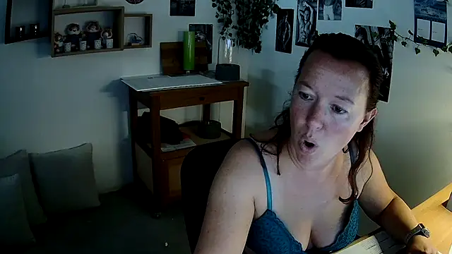 Snapshot of AnyaKrey@xh chatting on October 2025 11:55:01 AM AnyaKreyxh online show from October 2025 11:55:01 AM