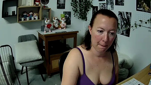 AnyaKreyxh online show from March 2026 12:21:02 PM