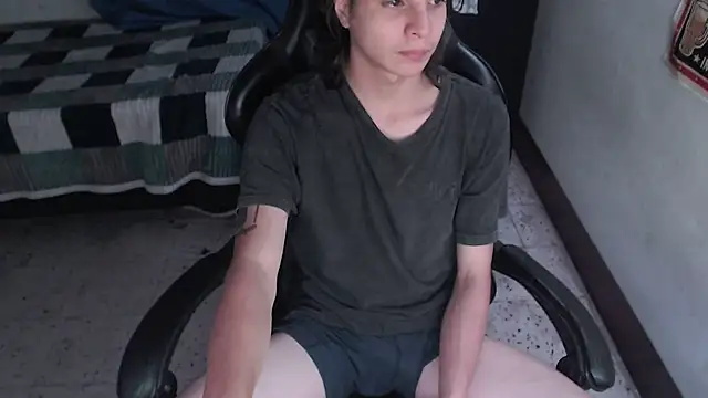 Snapshot of Elastic_Fantasy chatting on April 2026 05:54:02 AM Elastic Fantasy online show from April 2026 05:54:02 AM